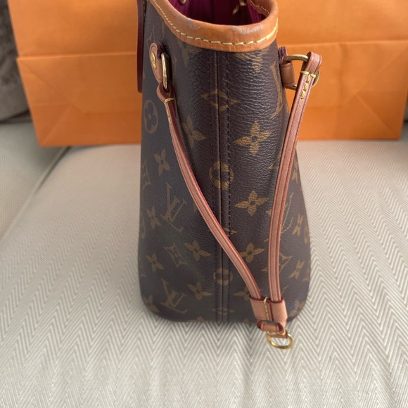 Louis Vuitton Neverfull PM with ORIGINAL BOX, BAG, DUST-BAG, RIBBON & RECEIPT. - Picture 16 of 16